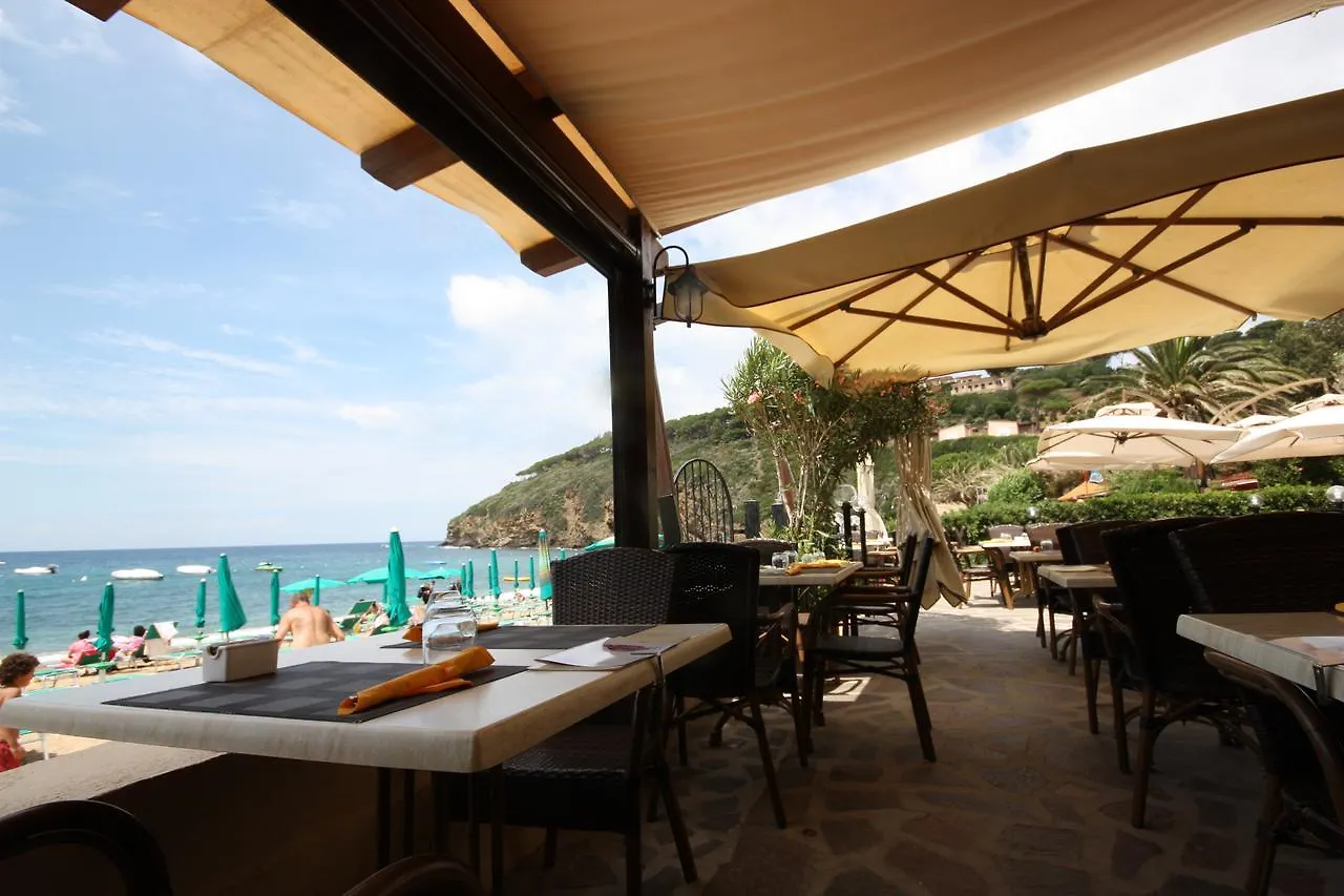 Albatros Aparthotel Capoliveri